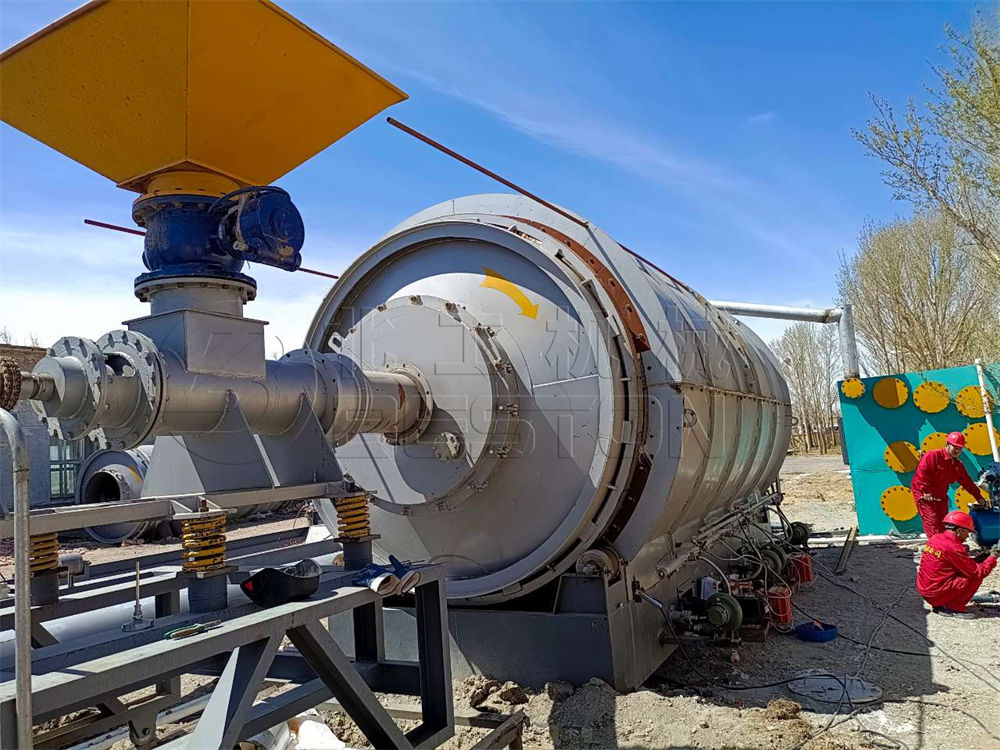 内蒙16噸半連續油泥熱解處理項目第1張